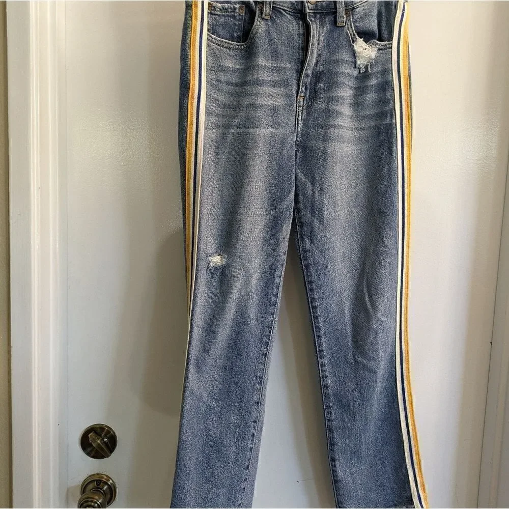 Pistola Monroe Cute yellow and blue accents on these jeans